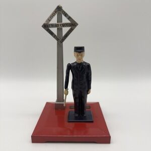 Lionel Number 1045 Flag Man Railraod Accesory Vintage 1945 - 1950 4x4 Locomotive